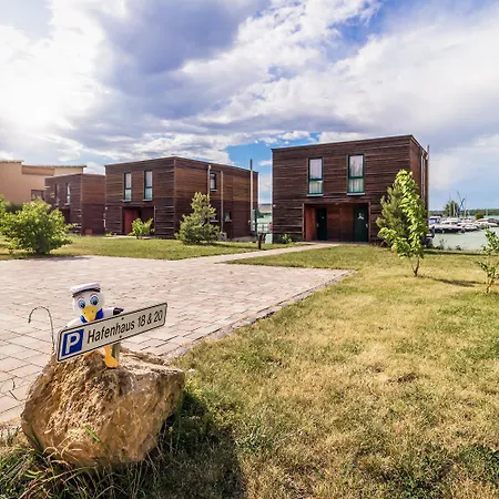 Lagovida Hafenhaus N Am Stoermthaler *