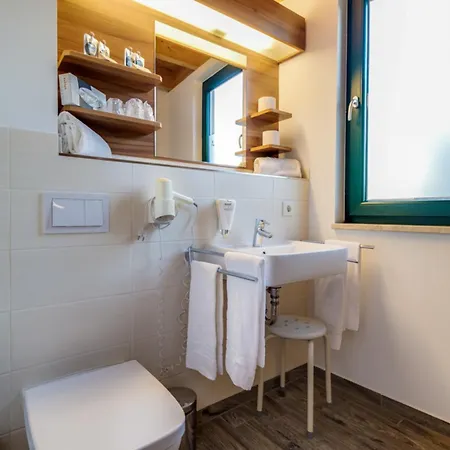 Lagovida Hafenhaus N Am Stoermthaler Tatil Evi Grosspoesna