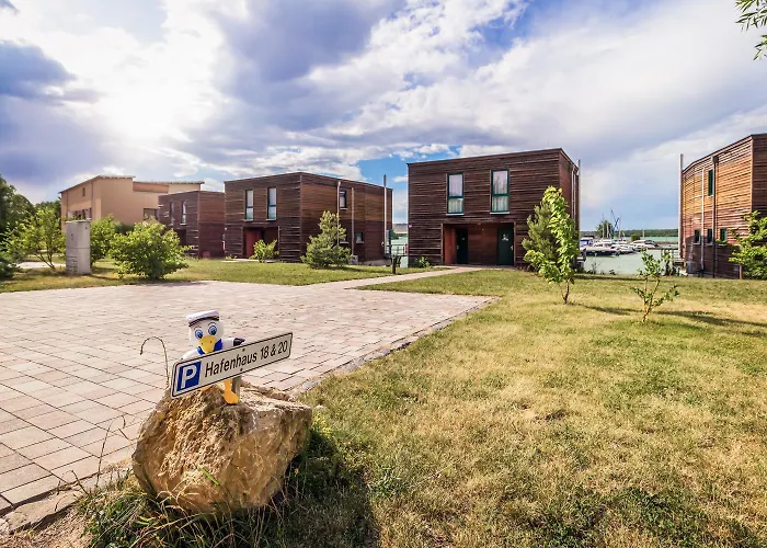 Lagovida Hafenhaus N Am Stoermthaler *