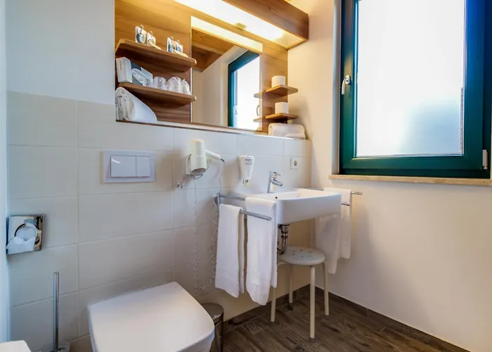 Lagovida Hafenhaus N Am Stoermthaler بيت للعطل غروسبونسنا