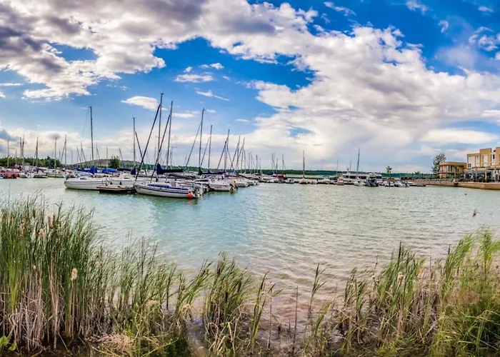 Lagovida Hafenhaus N Am Stoermthaler بيت للعطل غروسبونسنا